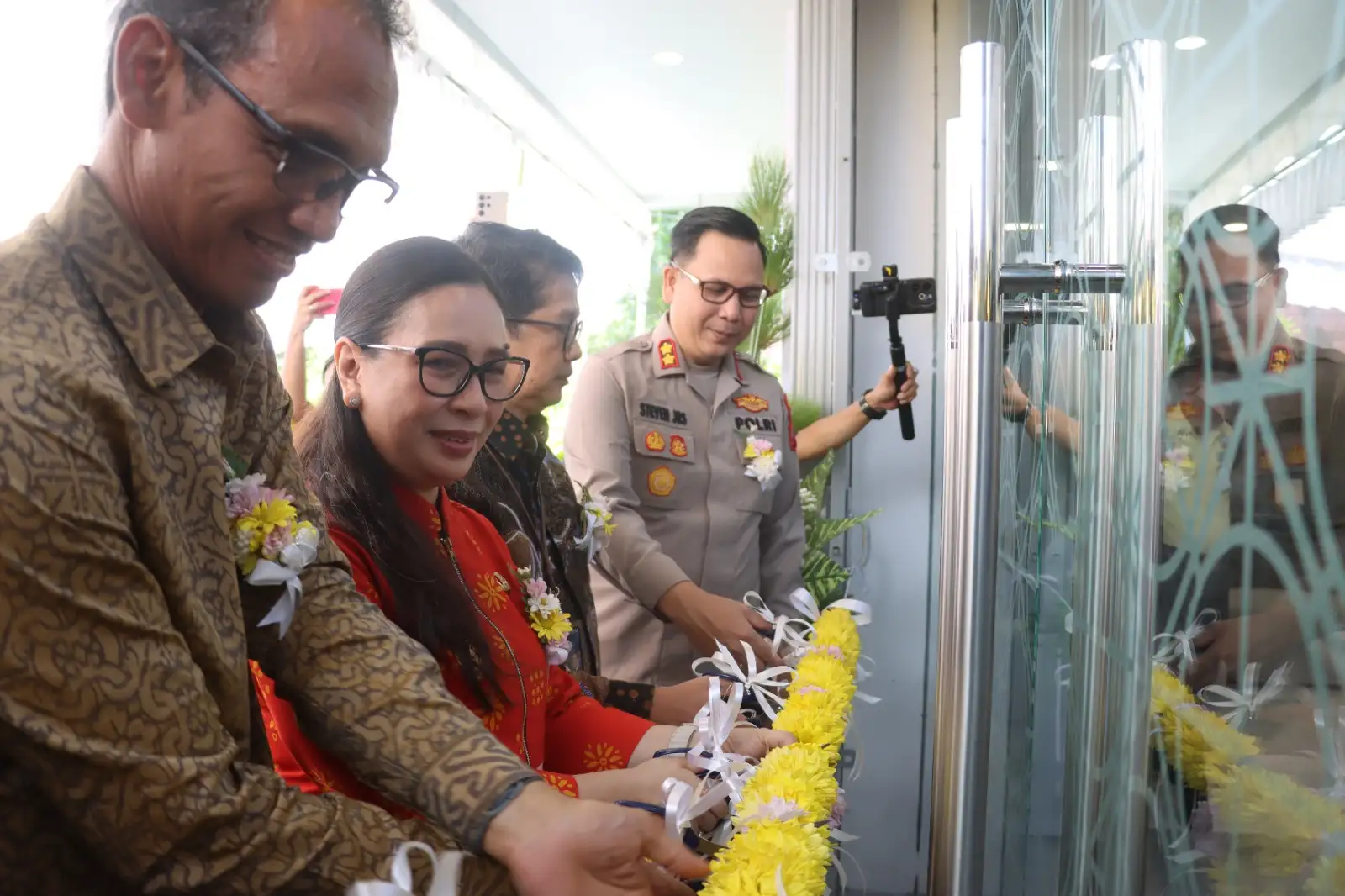Kapolres Minahasa Hadiri Grand Opening Bni Kcp Langowan, Dukung Stabilitas Kamtibmas Dan Pertumbuhan Ekonomi